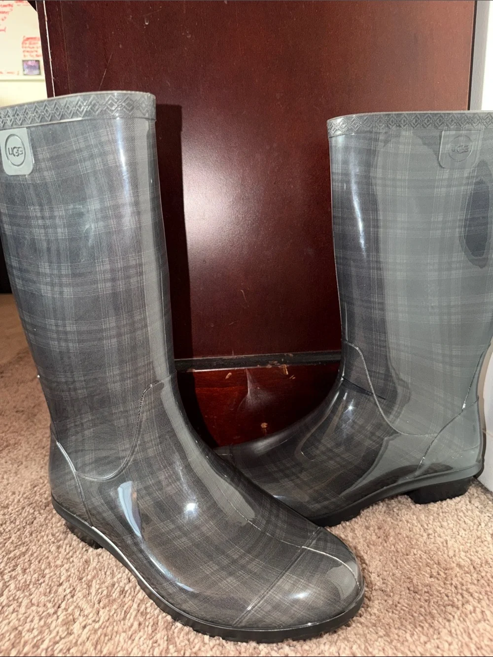 UGG Shaye Tall Black Glossy Rain Boots Women’s Size 7